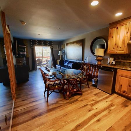 Отель The Retreat On Charleston Peak Mount Charleston Экстерьер фото